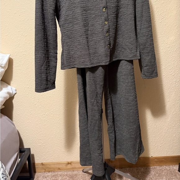 Olive Lounge set stretch top & pants Ensemble LARGE​ - Picture 2 of 12